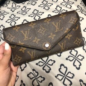 💯 Authentic Louis Vuitton Josephine Wallet